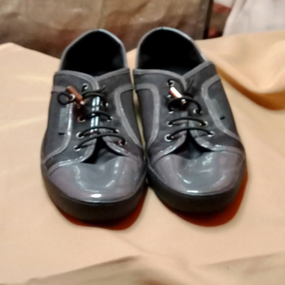Calvin Klein size 8 black